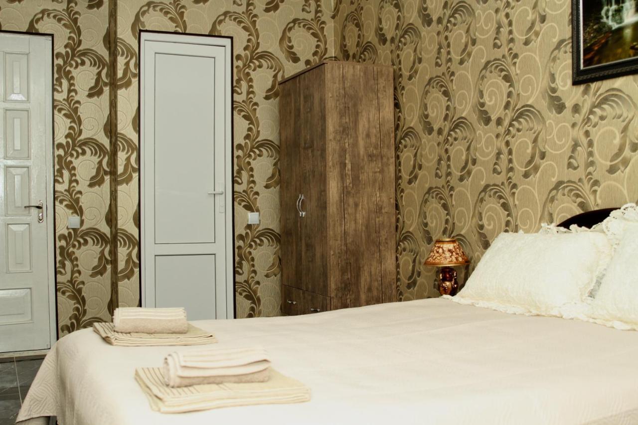 Georgian Hosts Tbilisi Hotel Luaran gambar